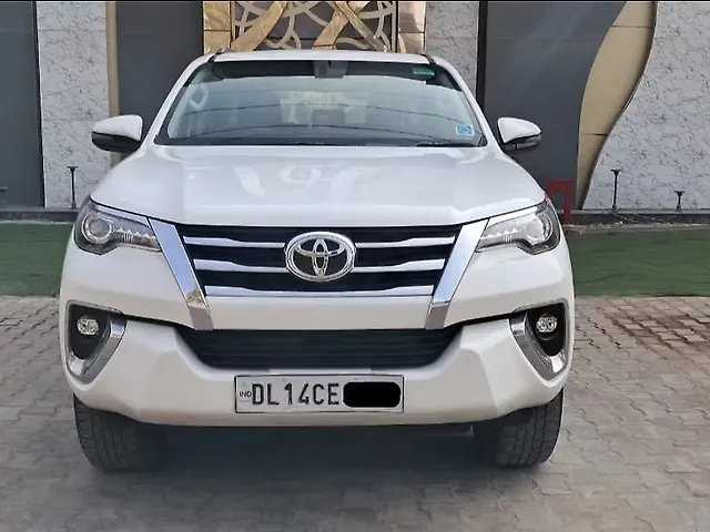 Used 2020 Toyota Fortuner in Delhi