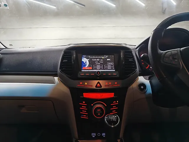 Used Mahindra XUV300 [2019-2024] W8 (O) 1.5 Diesel [2020] in Ahmedabad