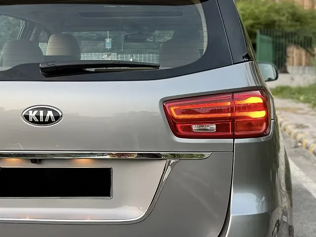 Used Kia Carnival [2020-2023] Prestige 7 STR in Delhi