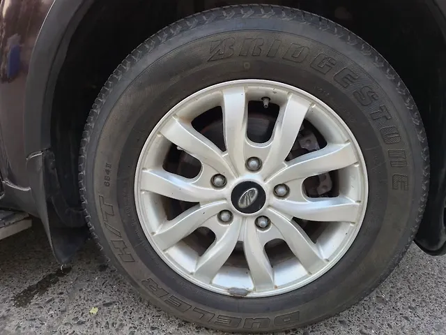 Used Mahindra XUV500 [2015-2018] W10 AWD in Thane