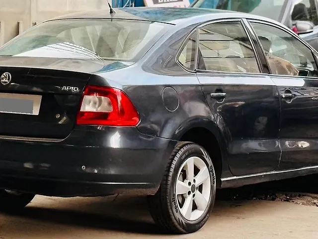 Used Skoda Rapid [2015-2016] 1.6 MPI Style Plus AT in Mumbai