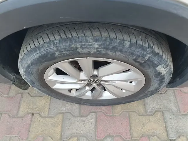 Used Volkswagen Taigun [2021-2023] Highline 1.0 TSI MT in Rudrapur