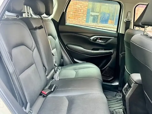 Used Toyota Urban Cruiser Hyryder V AT NeoDrive [2023-2025] in Delhi