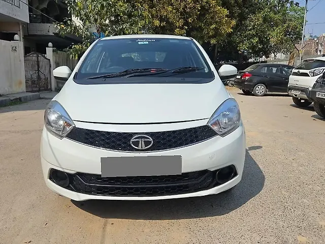 Used 2017 Tata Tigor in Delhi