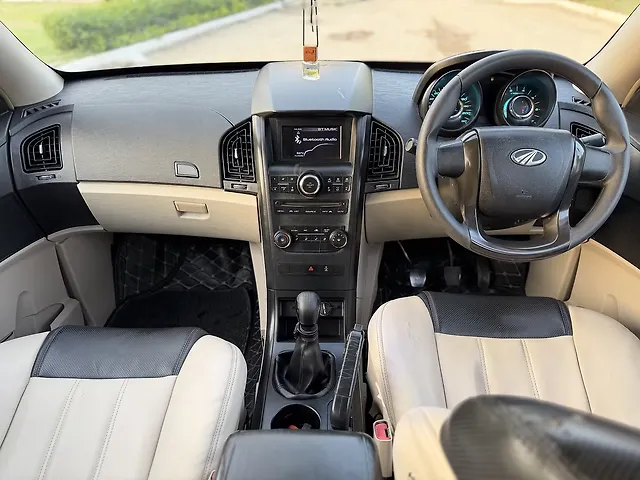Used Mahindra XUV500 [2015-2018] W4 1.99 in Mohali