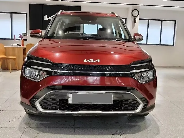 Used 2022 Kia Carens in Mumbai