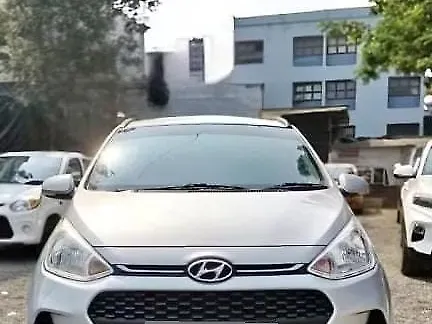 Used 2019 Hyundai Grand i10 in Vapi