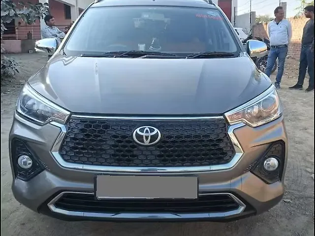 Used 2024 Toyota Rumion in Allahabad
