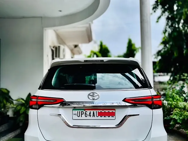 Used Toyota Fortuner 4x2 2WD Diesel 2.8L Turbo Automatic in Lucknow