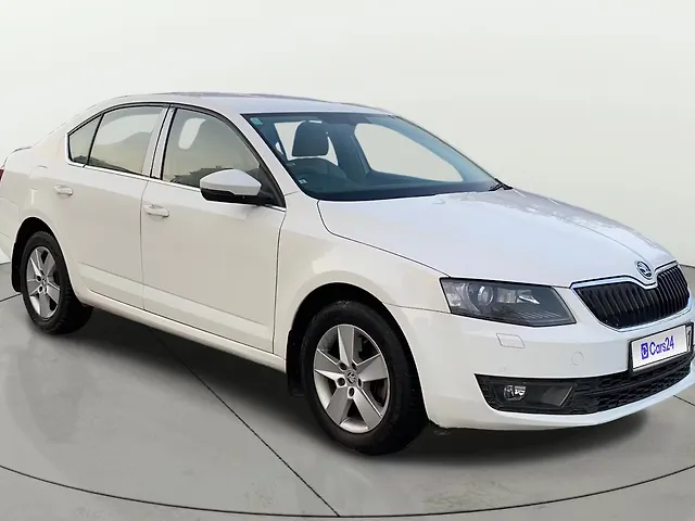 Used 2017 Skoda Octavia in Vadodara