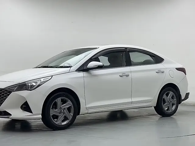 Used 2022 Hyundai Verna in Delhi Used 2022 Hyundai Verna in Delhi