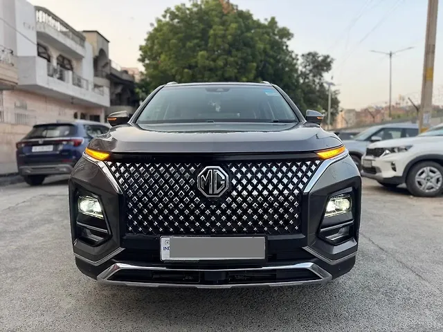 Used 2023 MG Hector in Delhi