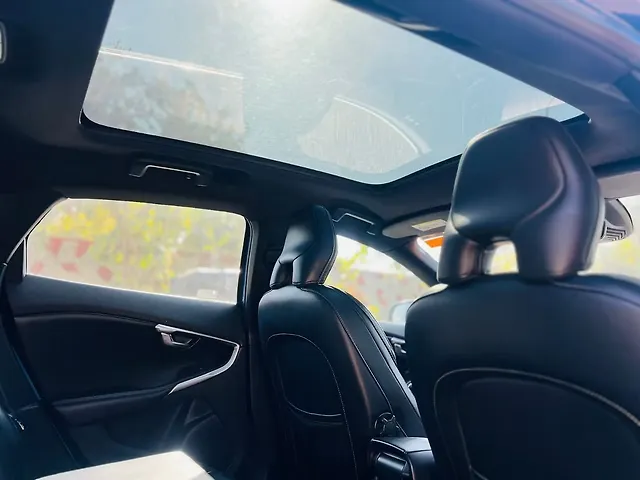 Used Volvo V40 [2016-2019] D3 R-Design in Jaipur
