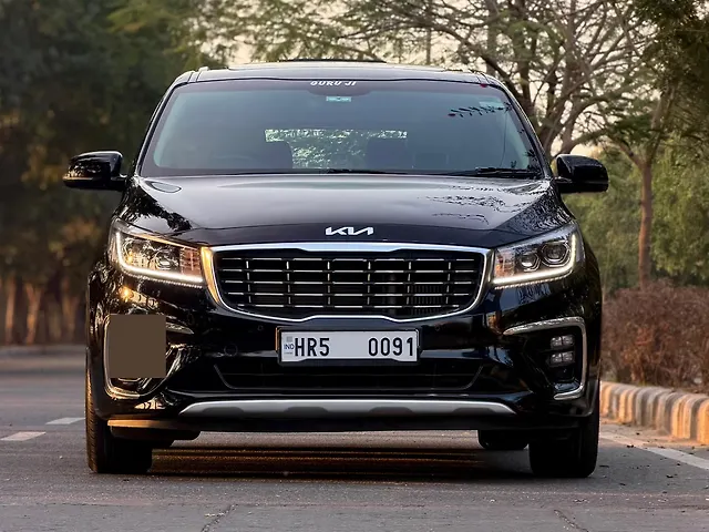 Used 2023 Kia Carnival in Delhi Used 2023 Kia Carnival in Delhi