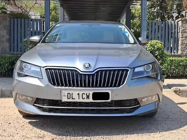 Used 2017 Skoda Superb in Delhi