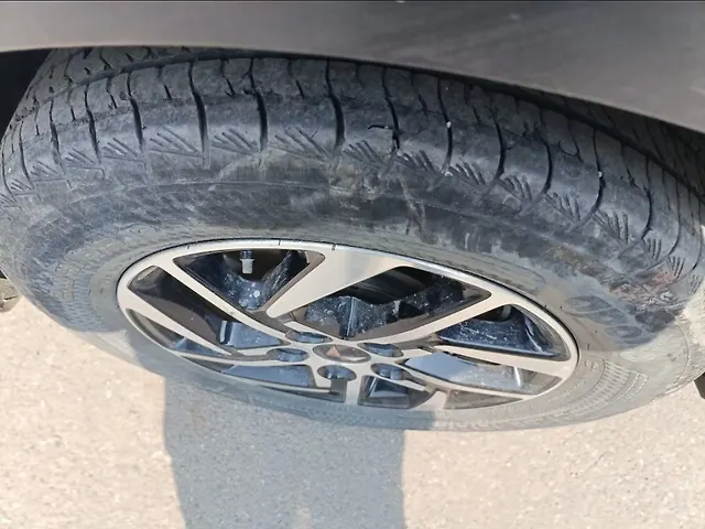 Used Mahindra XUV400 EL 39.4 KWH in Rudrapur