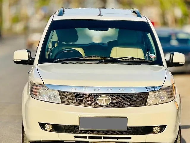 Used 2013 Tata Safari in Surat