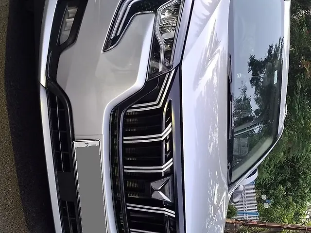 Used Mahindra Old Generation XUV700 AX 5 Diesel MT 7 STR [2021] in Lucknow