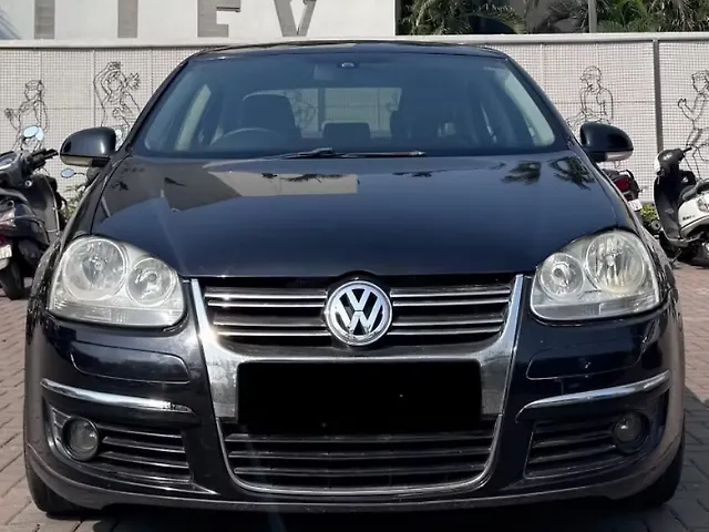 Used 2011 Volkswagen Jetta in Surat