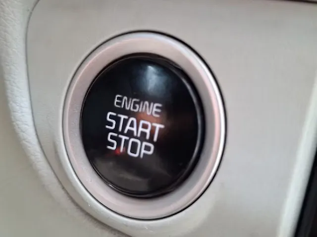 Used Kia Carens [2022-2023] Prestige Plus 1.5 Diesel MT 7 STR in Mumbai