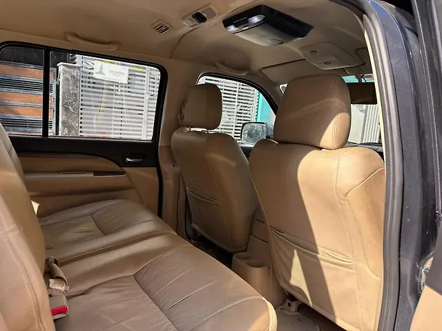 Used Ford Endeavour [2009-2014] 3.0L 4x4 AT in Bangalore