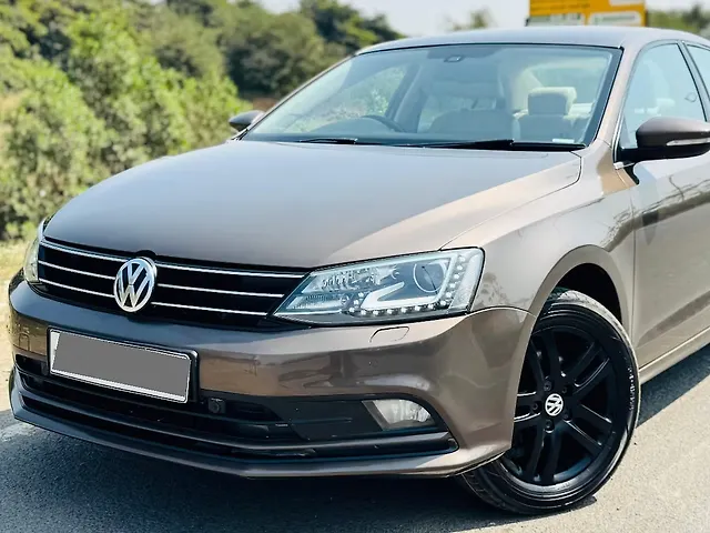 Used Volkswagen Jetta Highline TDI AT in Surat