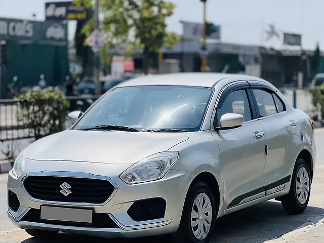 Used Maruti Suzuki Dzire [2017-2020] VXi AMT in Surat