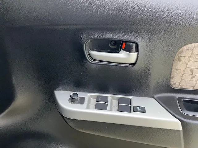 Used Maruti Suzuki Wagon R 1.0 [2014-2019] VXI in Ahmedabad