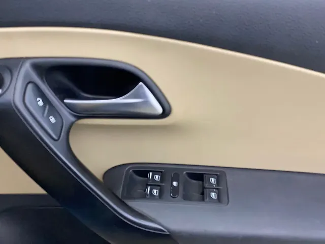 Used Volkswagen Ameo Highline Plus 1.5L AT (D)16 Alloy in Dombivali