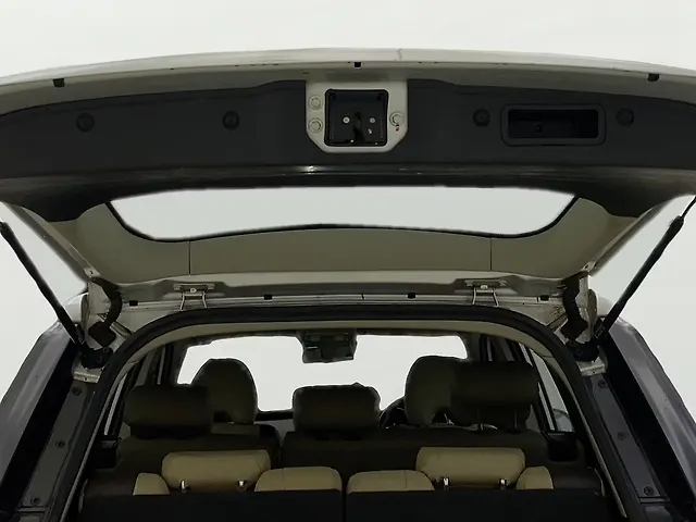 Used Mahindra XUV500 W9 [2018-2020] in Mumbai