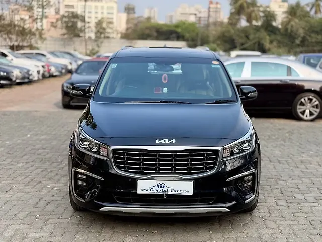 Used 2023 Kia Carnival in Mumbai