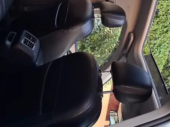 Used Mahindra Old Generation XUV700 AX 5 Diesel MT 7 STR [2021] in Lucknow