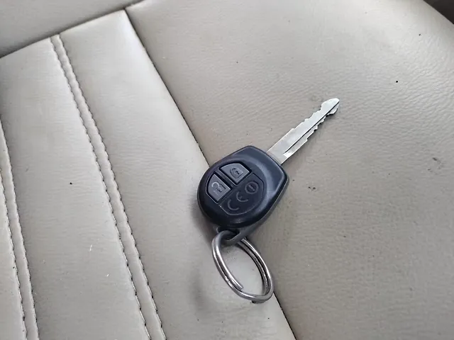 Used Maruti Suzuki Dzire [2017-2020] VXi AMT in Bangalore