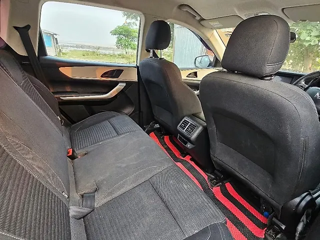 Used Mahindra Old Generation XUV700 MX Petrol MT 5 STR [2021] in Guwahati