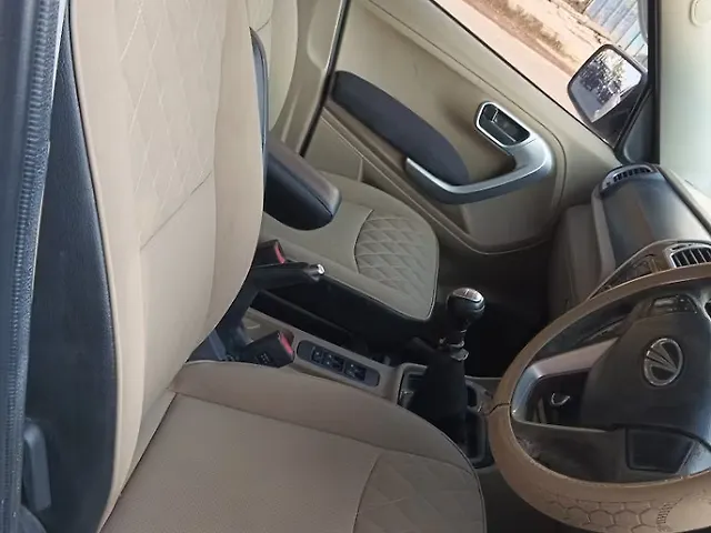 Used Mahindra TUV300 PLUS P8 in Patna