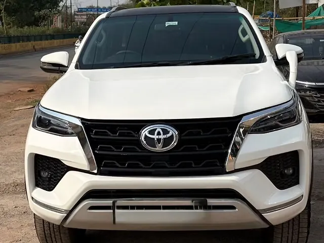 Used 2022 Toyota Fortuner in Raipur