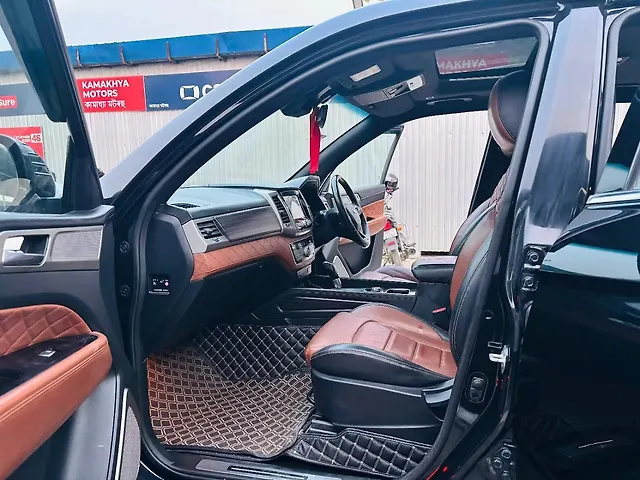 Used Mahindra Alturas G4 4WD AT [2018-2020] in Guwahati