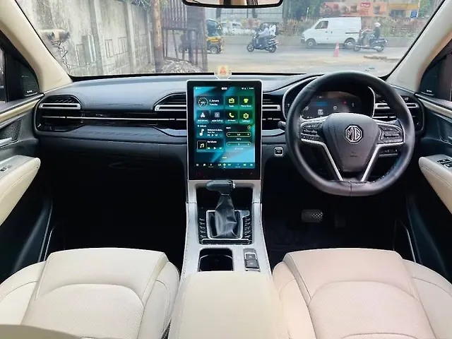 Used MG Hector [2023-2025] Sharp Pro 1.5 Turbo Petrol  CVT [2023] in Mumbai