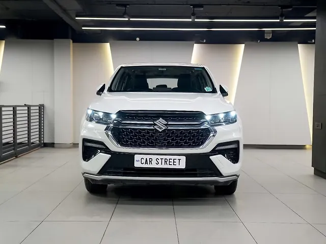 Used 2024 Maruti Suzuki Invicto in Delhi