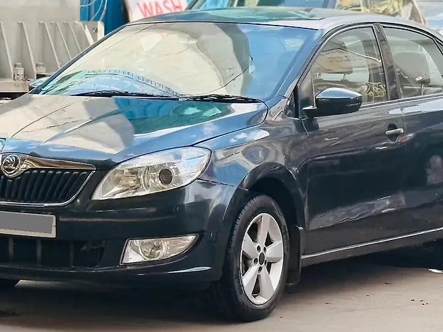 Used Skoda Rapid [2015-2016] 1.6 MPI Style Plus AT in Mumbai