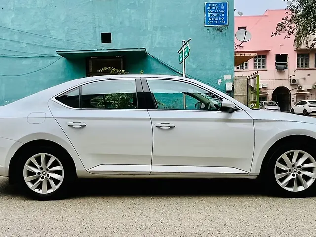 Used Skoda Superb [2016-2020] L&K TDI AT in Delhi