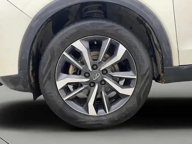 Used Mahindra XUV300 [2019-2024] W8 (O) 1.2 Petrol in Hyderabad