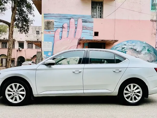 Used Skoda Superb [2016-2020] L&K TDI AT in Delhi