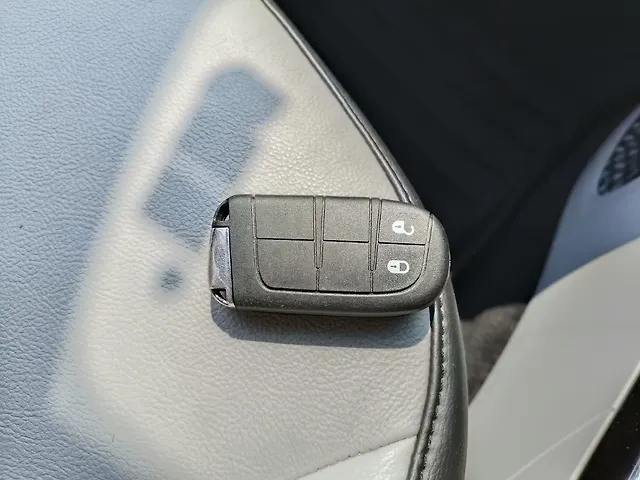 Used Jeep Compass [2017-2021] Limited (O) 1.4 Petrol AT [2017-2020] in Bangalore