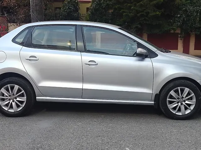 Used Volkswagen Ameo Highline Plus 1.5L AT (D)16 Alloy in Dehradun