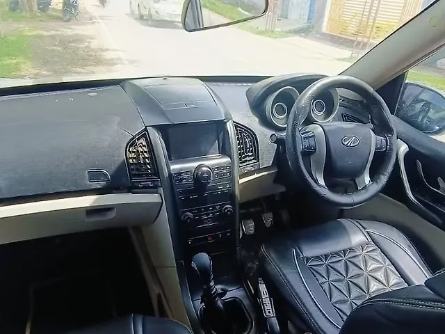 Used Mahindra XUV500 [2015-2018] W6 1.99 in Lucknow
