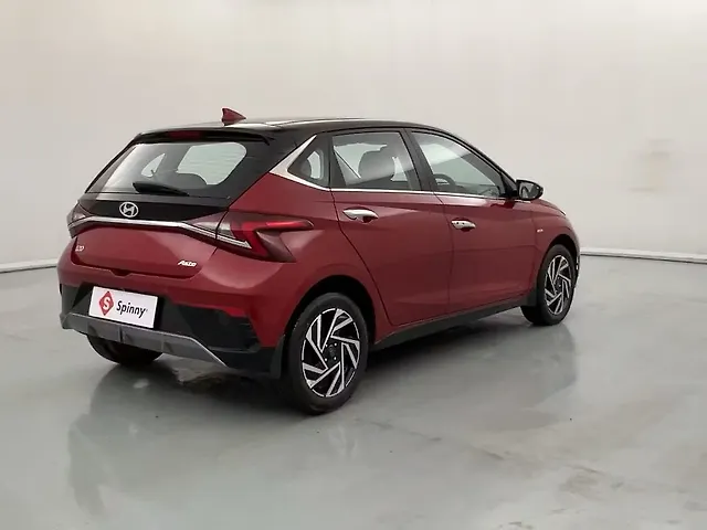 Used Hyundai i20 Asta (O) Petrol Automatic Dual Tone in Agra