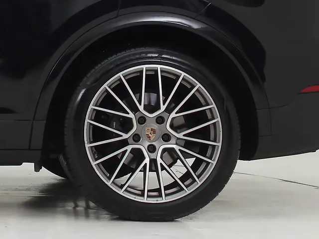 Used Porsche Cayenne Platinum Edition [2022-2023] in Noida