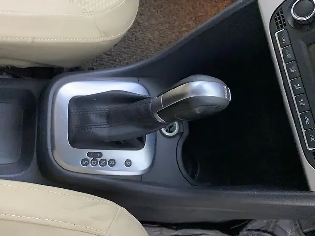 Used Volkswagen Ameo Highline Plus 1.5L AT (D)16 Alloy in Dombivali