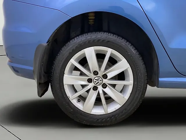 Used Volkswagen Ameo Highline Plus 1.5L AT (D)16 Alloy in Dombivali